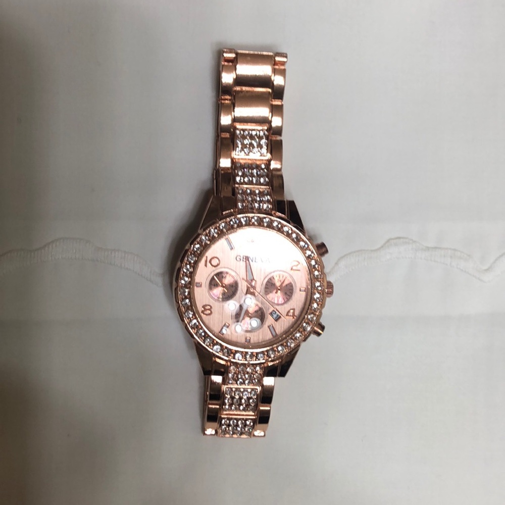 GENEVA WATCH - Picture 2 of 4